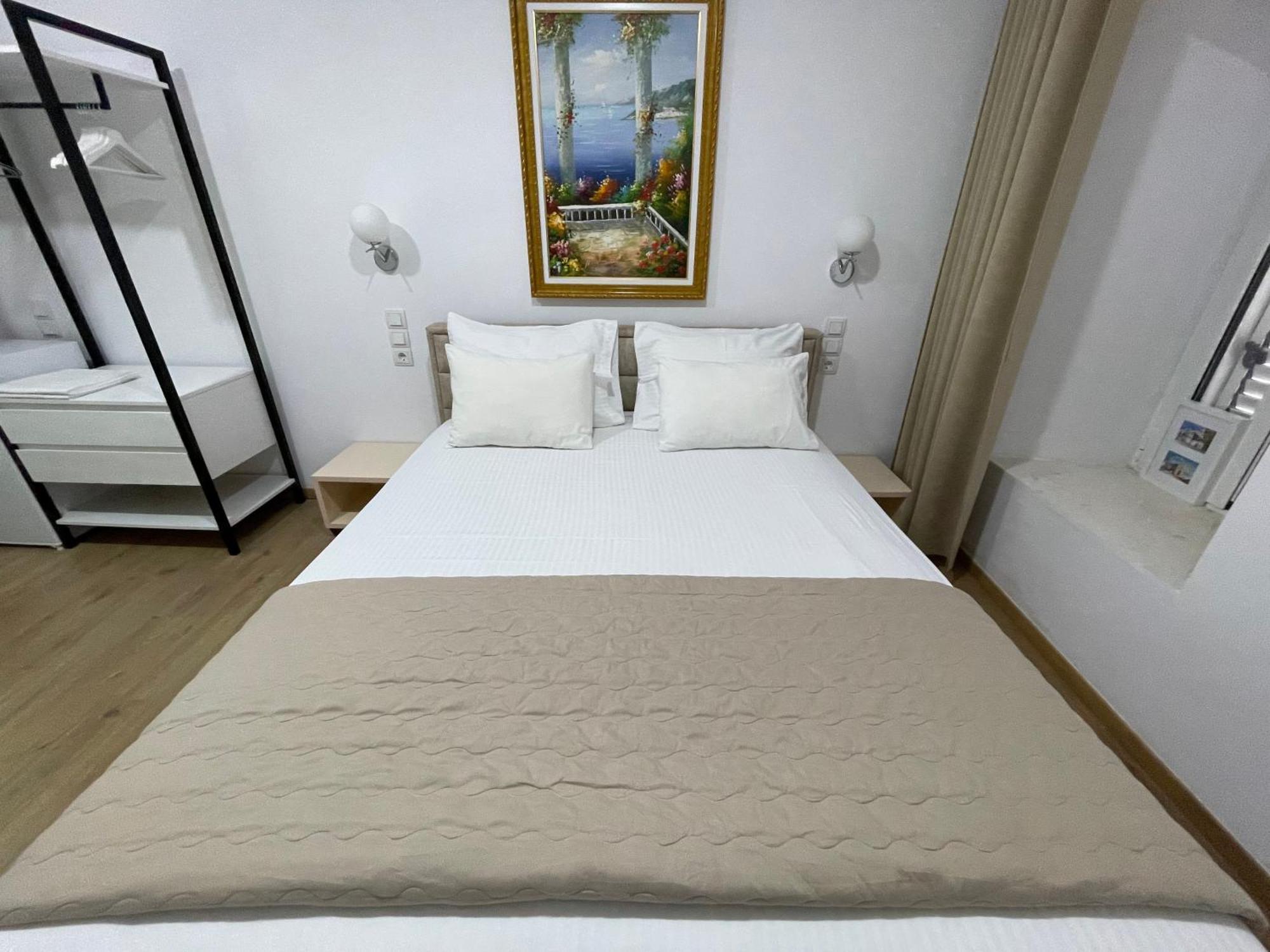 Guesthouse Near The Castle Of Himare Eksteriør bilde