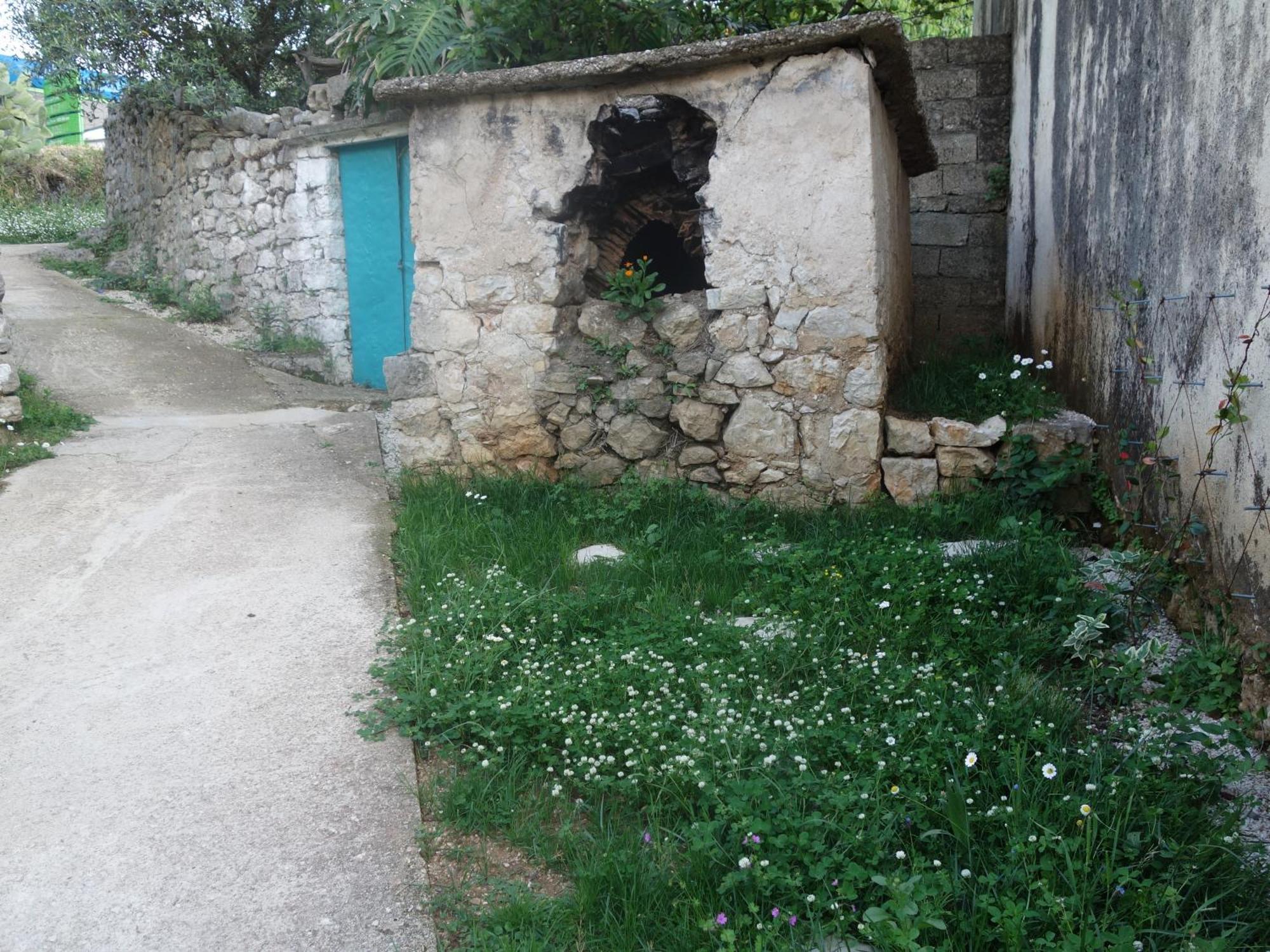 Guesthouse Near The Castle Of Himare Eksteriør bilde